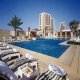 حمام سباحة  فندق شيراتون - المنامة | هوتيلز بوكينج