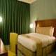 غرفة  فندق الحمراء سيتي سيزونز - ابوظبي | هوتيلز بوكينج