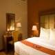 غرفة  فندق الحمراء سيتي سيزونز - ابوظبي | هوتيلز بوكينج