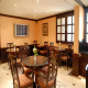 مقهى  فندق عرابيا كورت يارد - دبي | هوتيلز بوكينج