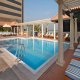 مسبح  فندق حياة ريجنسي - دبي | هوتيلز بوكينج