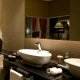 حمام  فندق كمبينسكي - عمان | هوتيلز بوكينج