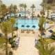 حمام سباحة  فندق شاطئ النخيل (بالمز بيتش) - الكويت | هوتيلز بوكينج