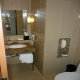 حمام الغرف  فندق كابيتول - كوالالمبور | هوتيلز بوكينج