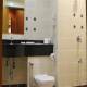 حمام الغرف  فندق بوترا - كوالالمبور | هوتيلز بوكينج