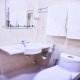 حمام  فندق أرينا لودج - مافوشي | هوتيلز بوكينج