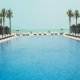 مسبح  فندق سانت ريجيس - الدوحة | هوتيلز بوكينج