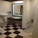 حمام الغرف  فندق هيلتون ويمبلي - لندن | هوتيلز بوكينج
