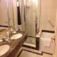 حمام الغرف فندق أفالون - نيويورك | هوتيلز بوكينج